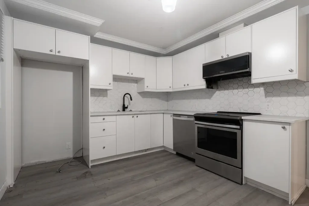 2444_Crestwood_015